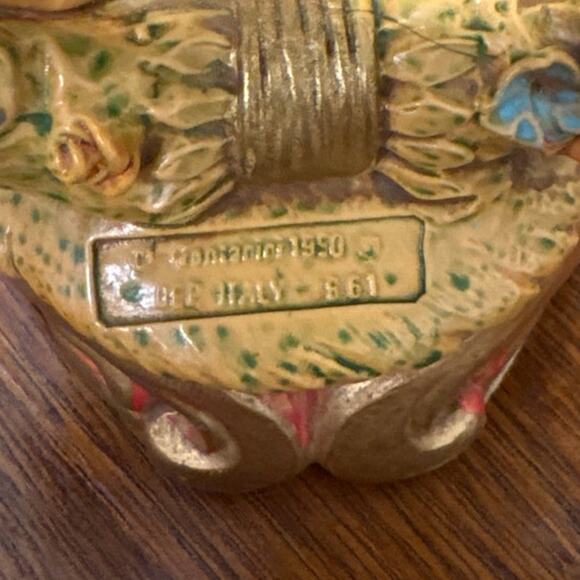 Vintage Cherub Angel Figurine with Floral Garland Italian Made Holiday Decor - Picture 6 of 9